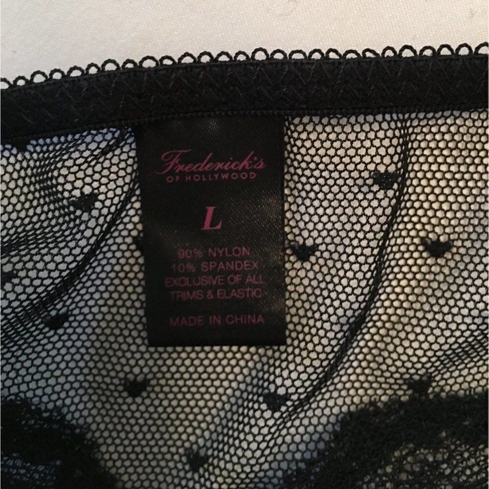 Fredericks of Hollywood strings Size L - Picture 4 of 9